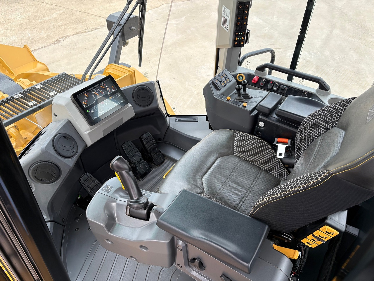 Máy xúc lật bánh lốp CATERPILLAR 972 Next Gen: hình 10