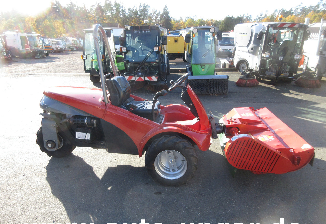 Aebi TerraCut TC07 Hangmäher 3x3 mit Humus Mulcher - Dàn băm cỏ cần cẩu: hình 5 Aebi TerraCut TC07 Hangmäher 3x3 mit Humus Mulcher - Dàn băm cỏ cần cẩu: hình 5