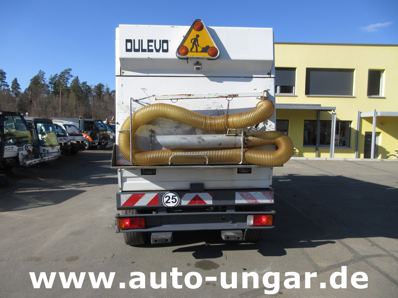 DULEVO 5000 City Hochentleerung Handsaugschlauch Frontbesen 4x4x4 - Xe quét đường: hình 4 DULEVO 5000 City Hochentleerung Handsaugschlauch Frontbesen 4x4x4 - Xe quét đường: hình 4