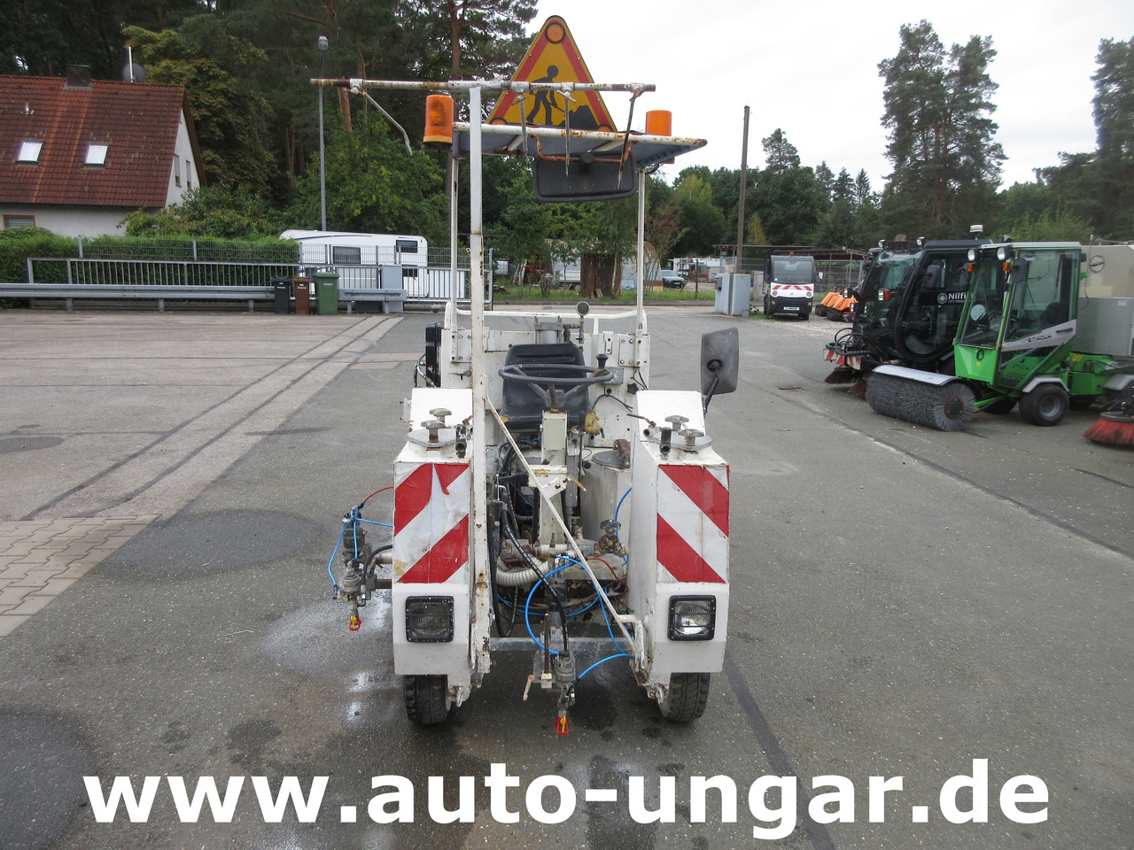 Euroliners Trassar 131 Airless Roadmarking Machine Straßenmarkierung Graco - Máy nhựa đường: hình 2 Euroliners Trassar 131 Airless Roadmarking Machine Straßenmarkierung Graco - Máy nhựa đường: hình 2