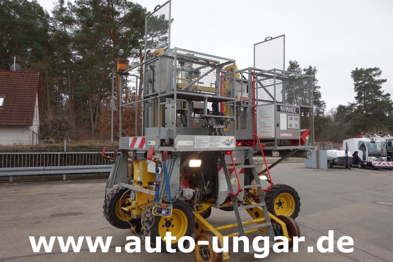 France Elevateur FE Lor'Axe - 4'Axe Railroad Hubarbeitsbühne Zweiwege Oberleitung 4x4 - Nền bục trên không: hình 2 France Elevateur FE Lor'Axe - 4'Axe Railroad Hubarbeitsbühne Zweiwege Oberleitung 4x4 - Nền bục trên không: hình 2