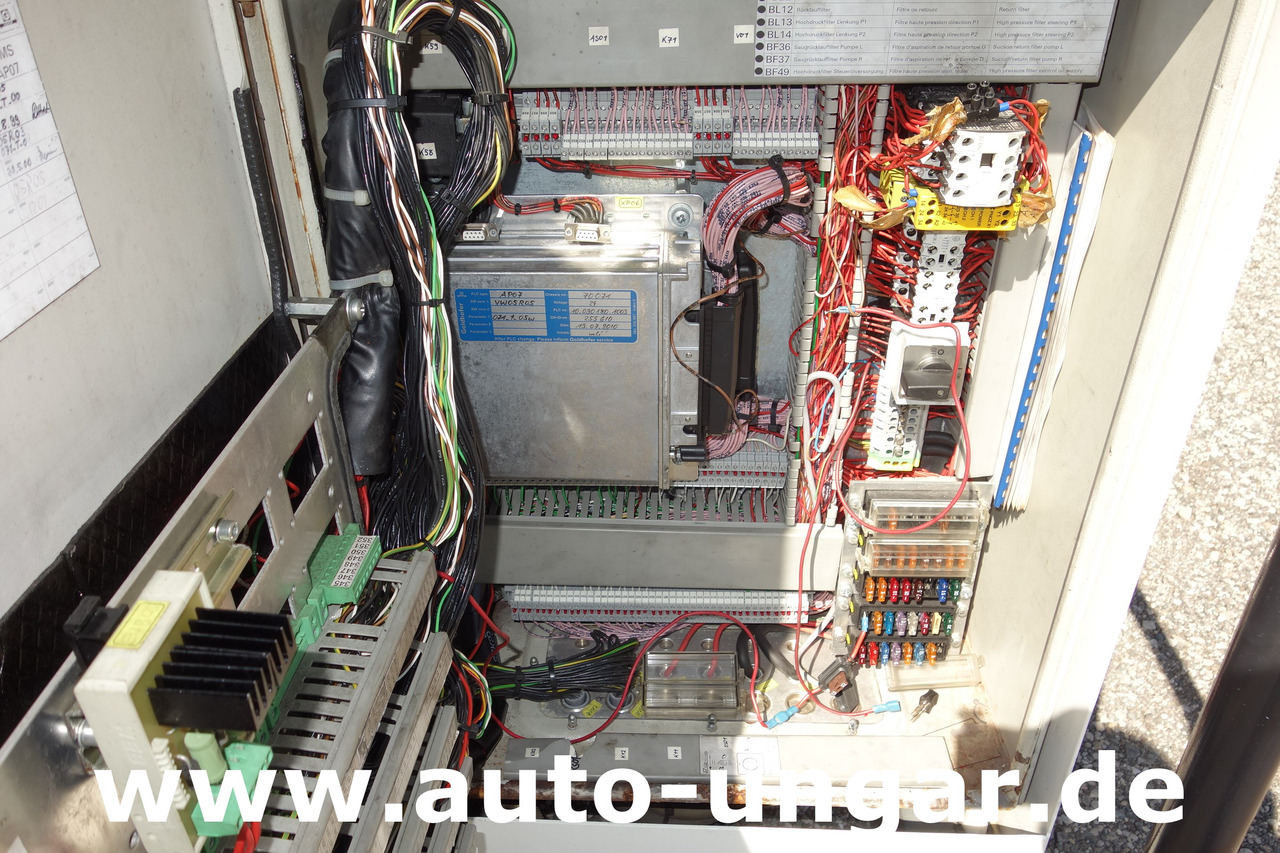 Xe đầu kéo máy bay GOLDHOFER AST-1 A500 Baujahr 1999 Push-Back towbarless Pushback Liebherr used GSE: hình 30 Xe đầu kéo máy bay GOLDHOFER AST-1 A500 Baujahr 1999 Push-Back towbarless Pushback Liebherr used GSE: hình 30