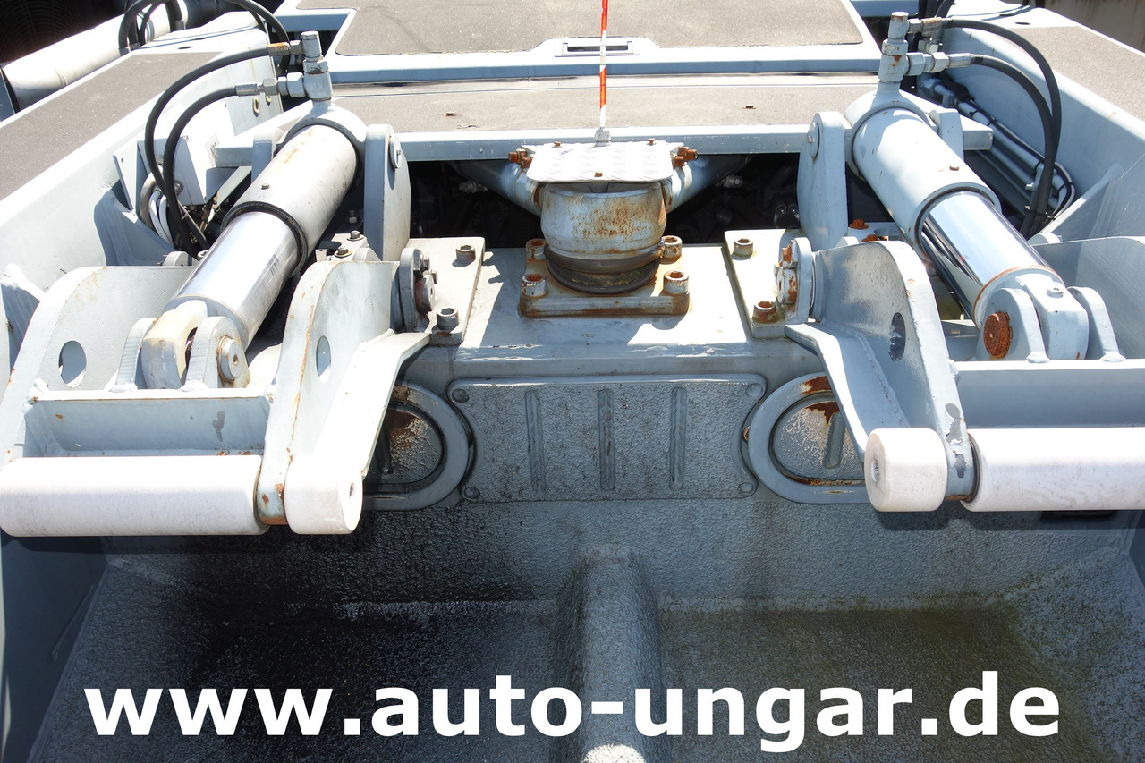 Xe đầu kéo máy bay GOLDHOFER AST-1 A500 Baujahr 1999 Push-Back towbarless Pushback Liebherr used GSE: hình 12 Xe đầu kéo máy bay GOLDHOFER AST-1 A500 Baujahr 1999 Push-Back towbarless Pushback Liebherr used GSE: hình 12