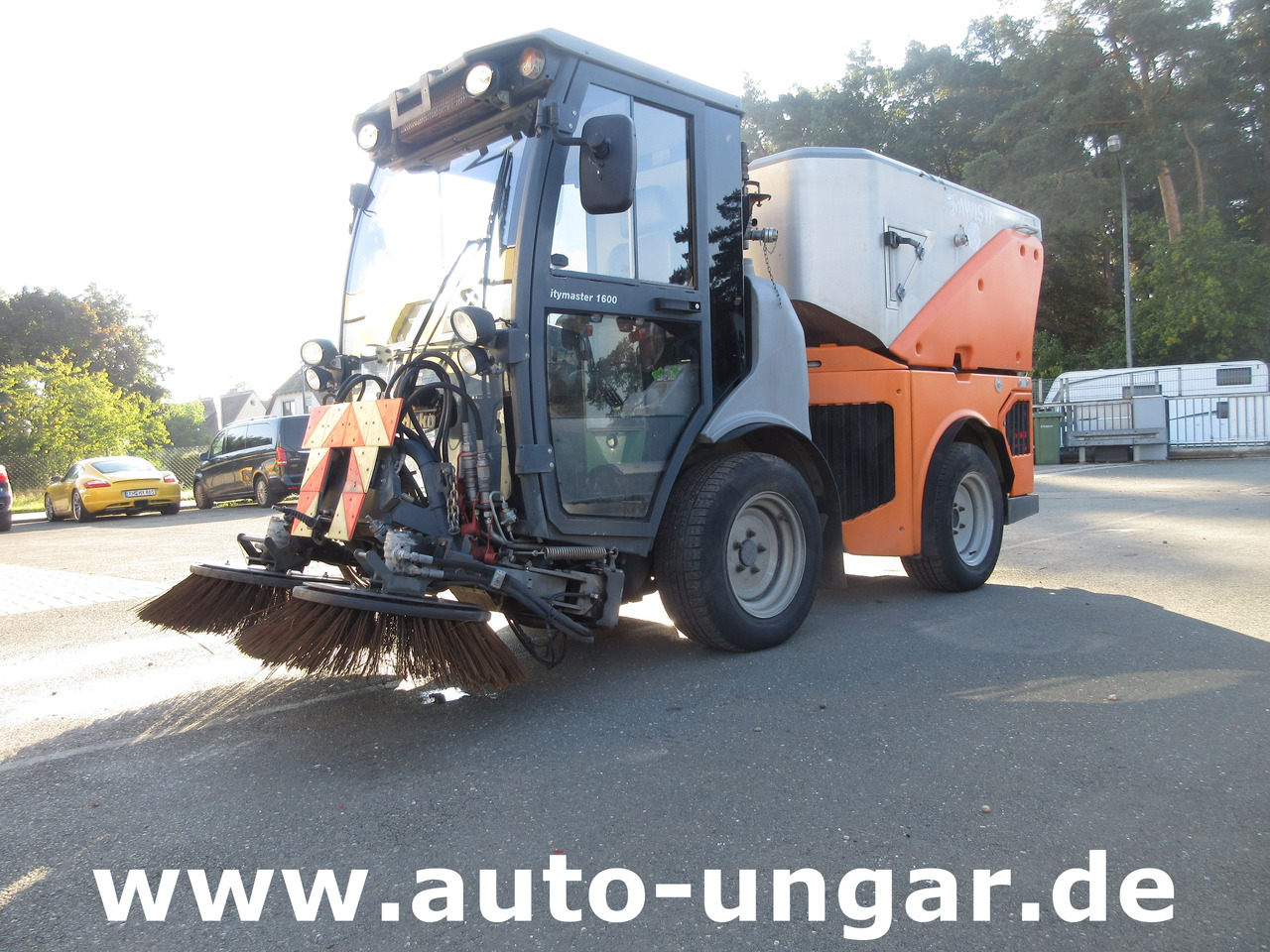 Hako CityMaster CM 1600 Kehrmaschine Knicklenkung Allrad Kommunalfahrzeug - Xe quét đường: hình 3 Hako CityMaster CM 1600 Kehrmaschine Knicklenkung Allrad Kommunalfahrzeug - Xe quét đường: hình 3