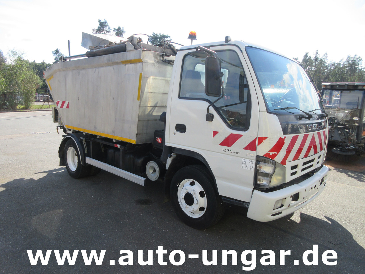 ISUZU NQR smoother NPR 75 Q75.Y07 Faun Müllwagen Euro 4 Kipper Lifter Presse - Xe tải chở rác: hình 3 ISUZU NQR smoother NPR 75 Q75.Y07 Faun Müllwagen Euro 4 Kipper Lifter Presse - Xe tải chở rác: hình 3