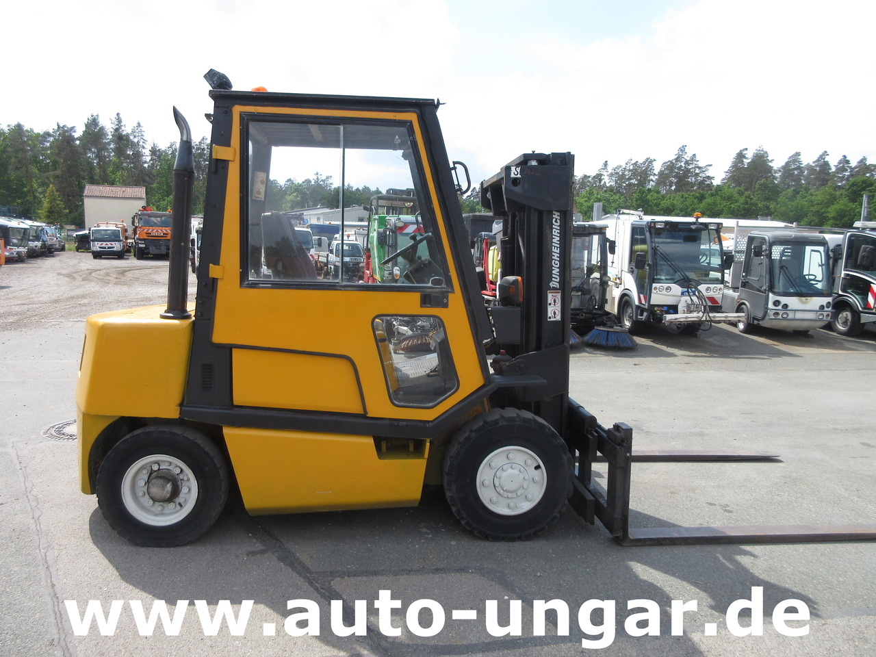 Xe nâng diesel JUNGHEINRICH DFG 40 Diesel Gabelstapler 4.000kg Freihub Steinbock Yale Still Boss: hình 10