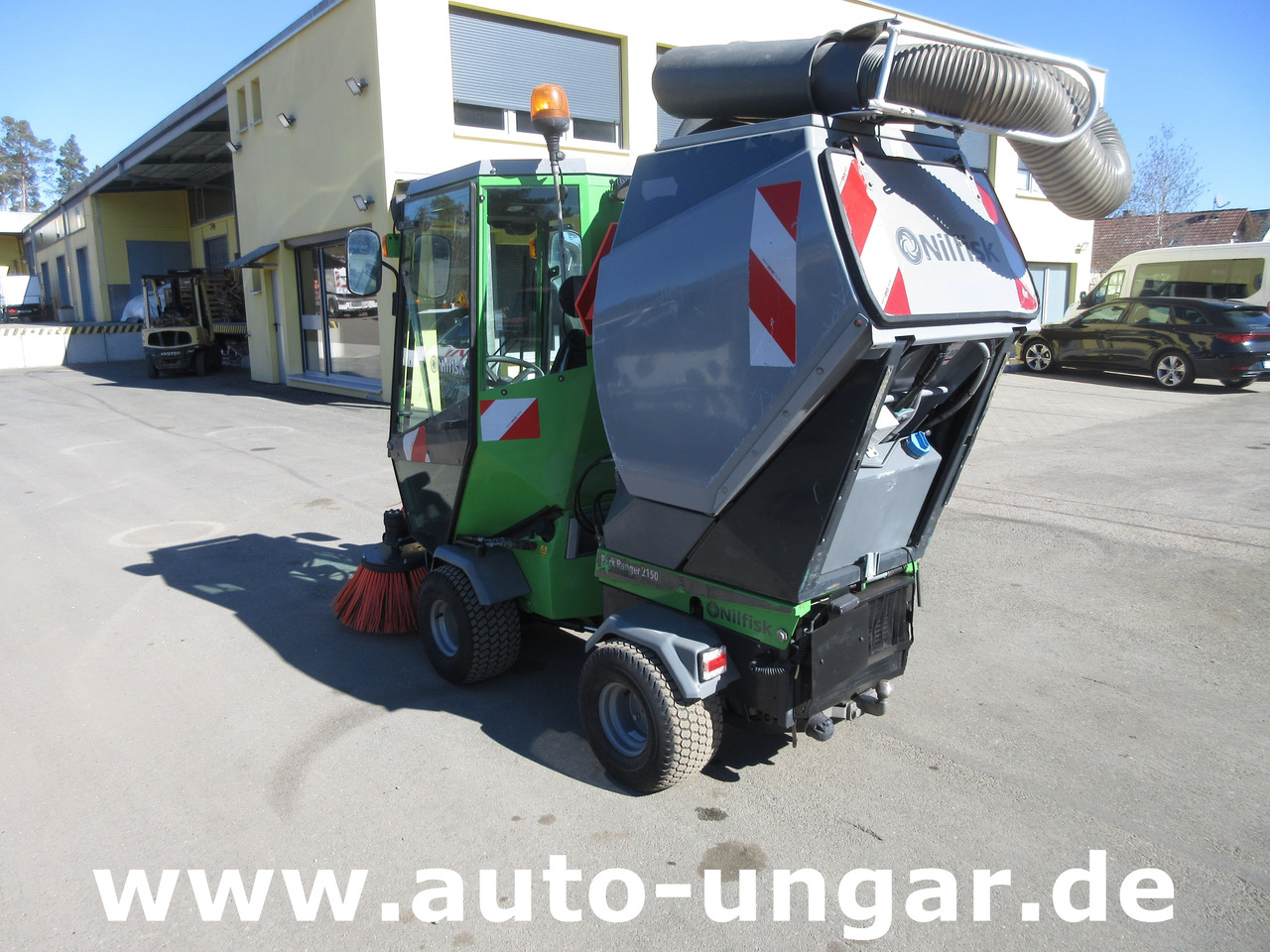 NILFISK Park Ranger 2150 Egholm Geräteträger mit Kehraufbau Baujahr 2018 Perkins - Xe quét đường: hình 5 NILFISK Park Ranger 2150 Egholm Geräteträger mit Kehraufbau Baujahr 2018 Perkins - Xe quét đường: hình 5