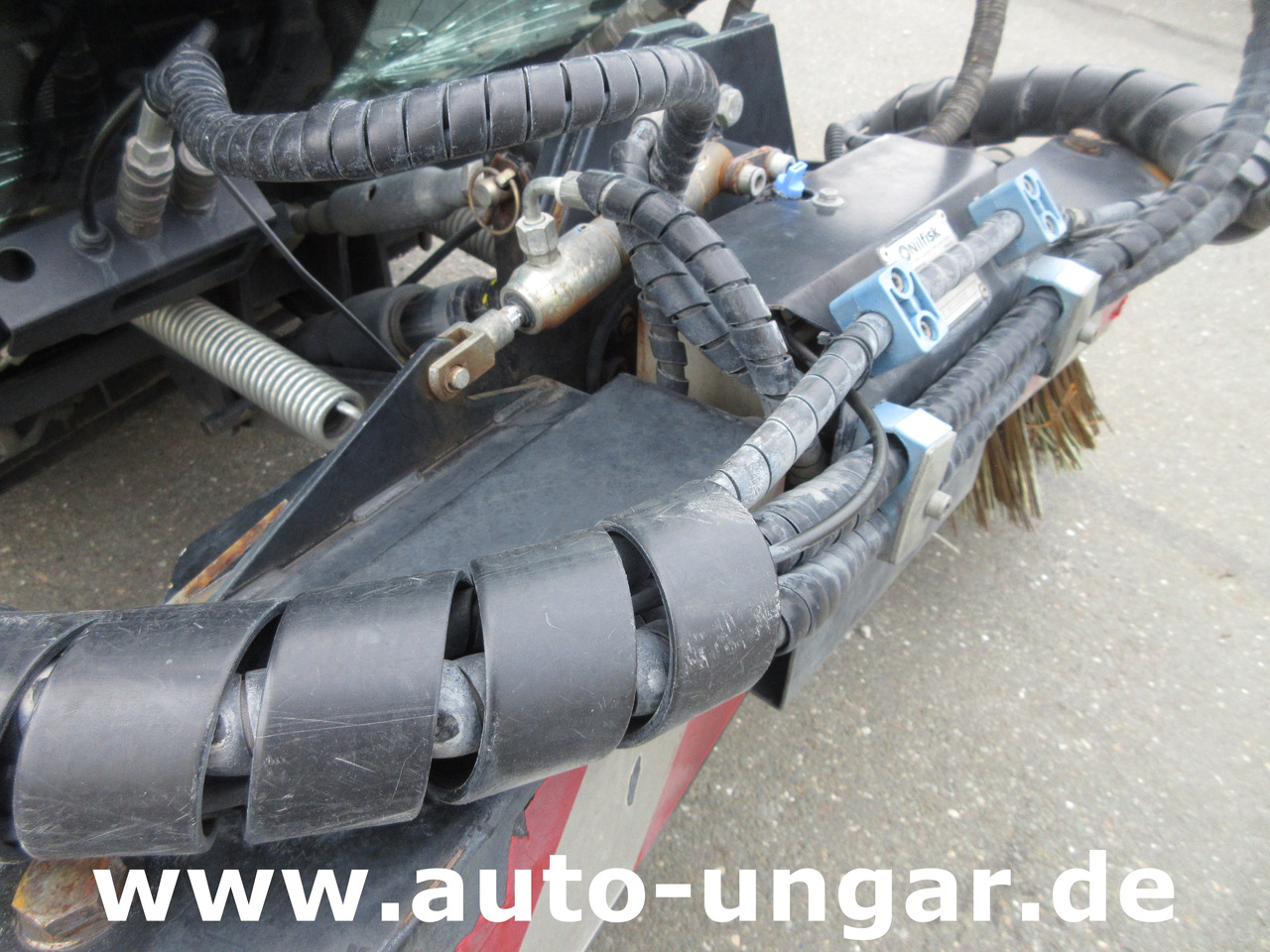 Nilfisk CR3500 CityRanger Schmidt Flexigo Multigo 4x4 Kehrmaschine Geräteträger - Xe quét đường: hình 5 Nilfisk CR3500 CityRanger Schmidt Flexigo Multigo 4x4 Kehrmaschine Geräteträger - Xe quét đường: hình 5