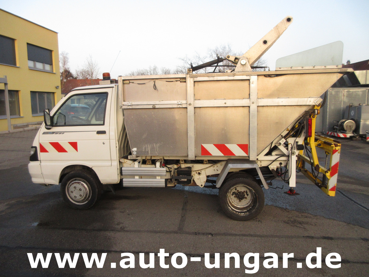Xe tải chở rác Piaggio Maxxi D120 Diesel Müllwagen Bj. 2012 BOM Garbage Truck °1067: hình 8