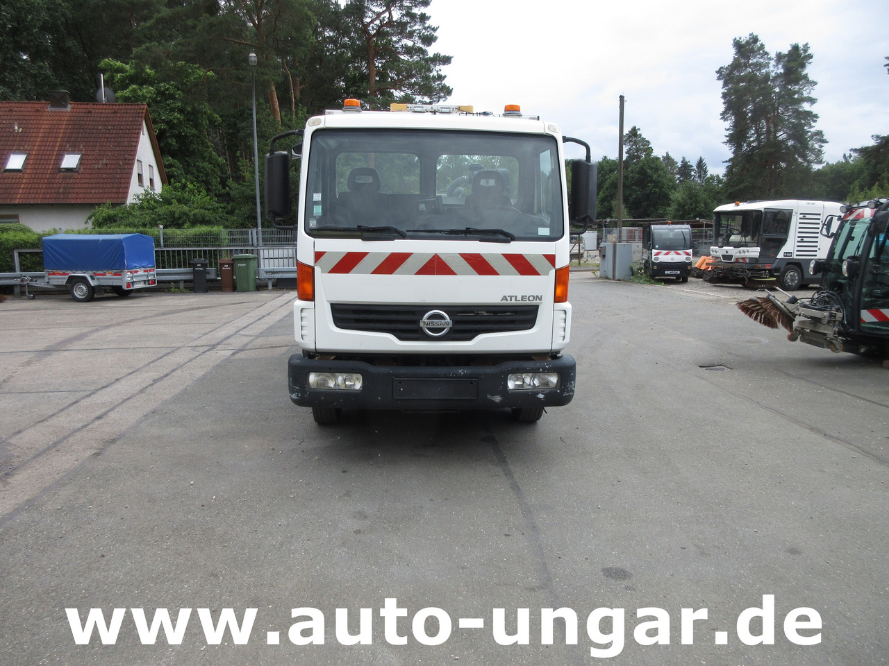 NISSAN Atleon 70.14 mit Hochdruckreiniger Wasserwagen Waschwagen Kärcher High Pressure - Tiện ích/ Xe đặc dụng: hình 2 NISSAN Atleon 70.14 mit Hochdruckreiniger Wasserwagen Waschwagen Kärcher High Pressure - Tiện ích/ Xe đặc dụng: hình 2