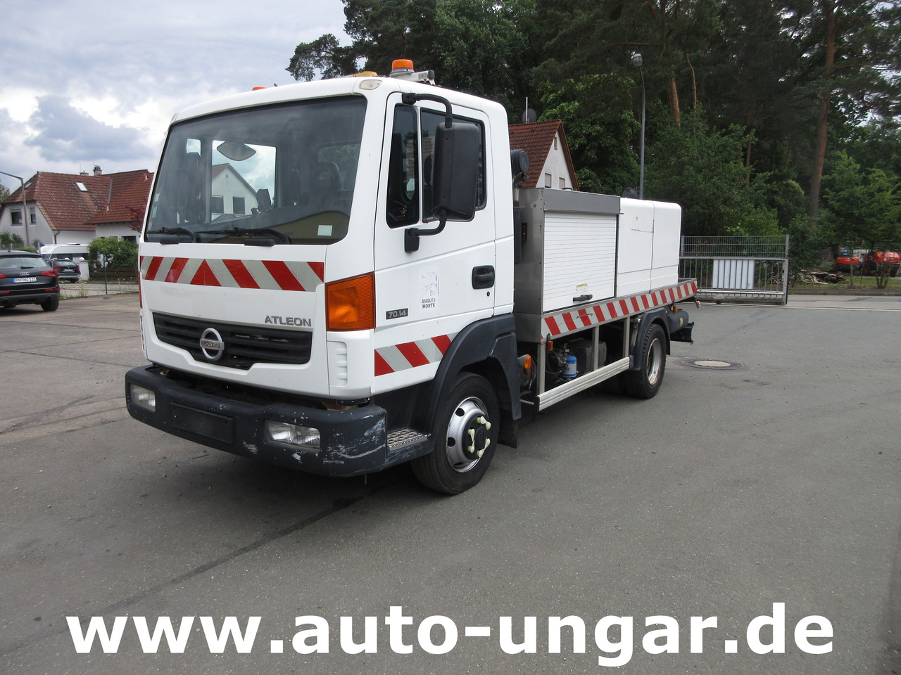 NISSAN Atleon 70.14 mit Hochdruckreiniger Wasserwagen Waschwagen Kärcher High Pressure - Tiện ích/ Xe đặc dụng: hình 3 NISSAN Atleon 70.14 mit Hochdruckreiniger Wasserwagen Waschwagen Kärcher High Pressure - Tiện ích/ Xe đặc dụng: hình 3