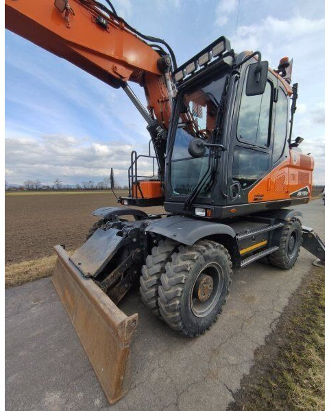Doosan 18.6t DX170 W-7 (DEVELON) - Máy xúc bánh lốp: hình 4 Doosan 18.6t DX170 W-7 (DEVELON) - Máy xúc bánh lốp: hình 4
