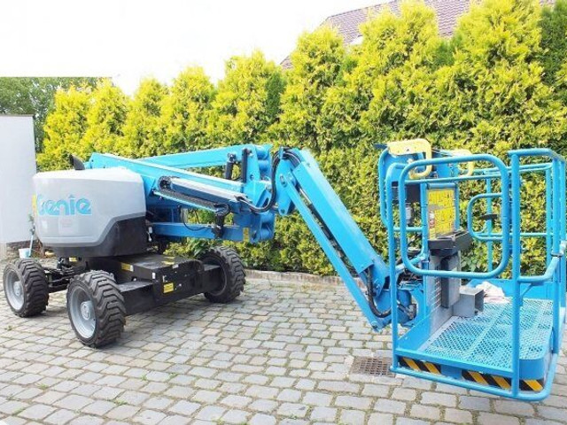 Genie top! Z45 XC diesel 4x4 * 15.86m/454kg - Xe nâng người nhiều khớp nối: hình 3 Genie top! Z45 XC diesel 4x4 * 15.86m/454kg - Xe nâng người nhiều khớp nối: hình 3
