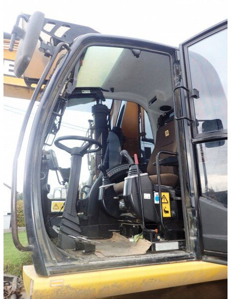 JCB JS 160 W - Máy xúc bánh lốp: hình 5 JCB JS 160 W - Máy xúc bánh lốp: hình 5