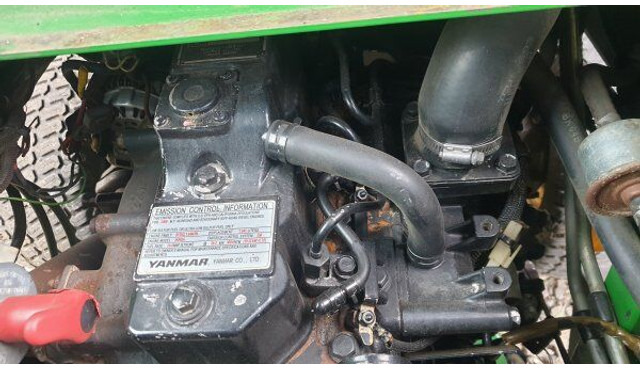 John Deere 1565 Serie II 4WD + MCS 600H - Máy cắt cỏ vườn: hình 5 John Deere 1565 Serie II 4WD + MCS 600H - Máy cắt cỏ vườn: hình 5
