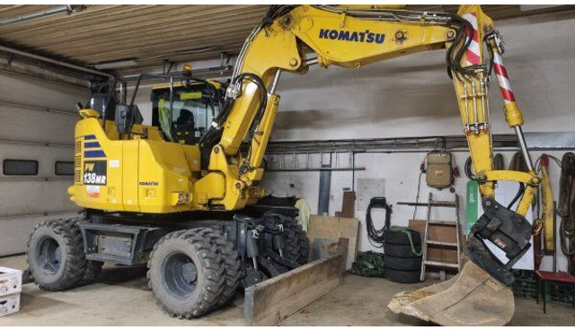 Komatsu PW 138 MR - Máy xúc bánh lốp: hình 1 Komatsu PW 138 MR - Máy xúc bánh lốp: hình 1