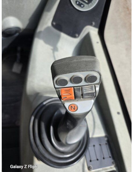 Kramer 5085 (353-11S) - Máy xúc lật bánh lốp: hình 5 Kramer 5085 (353-11S) - Máy xúc lật bánh lốp: hình 5