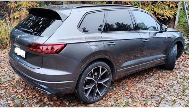 Volkswagen Touareg 3.0 TDi R-line 4-motion - Xe hơi: hình 2 Volkswagen Touareg 3.0 TDi R-line 4-motion - Xe hơi: hình 2