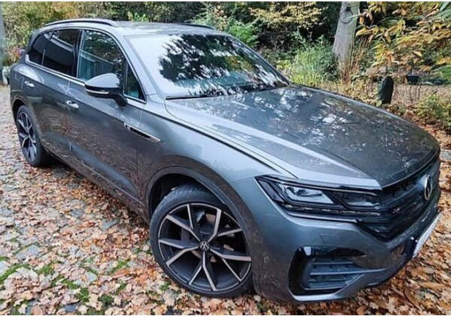 Volkswagen Touareg 3.0 TDi R-line 4-motion - SUV: hình 1 Volkswagen Touareg 3.0 TDi R-line 4-motion - SUV: hình 1