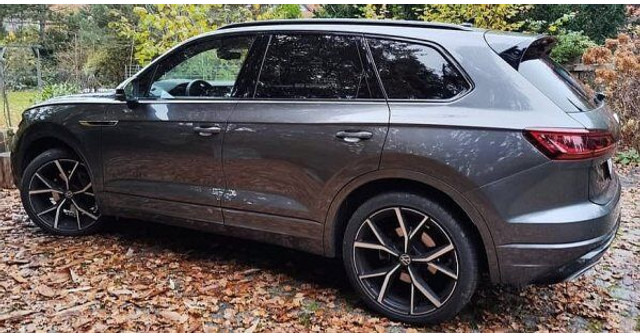 Volkswagen Touareg 3.0 TDi R-line 4-motion - SUV: hình 3 Volkswagen Touareg 3.0 TDi R-line 4-motion - SUV: hình 3