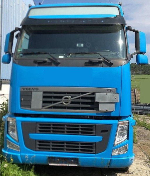Volvo FH460 - Xe tải nâng móc: hình 3 Volvo FH460 - Xe tải nâng móc: hình 3