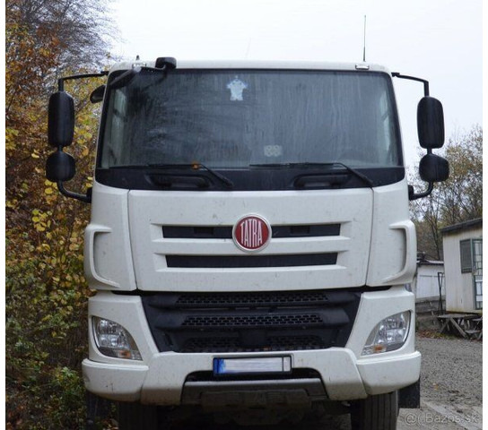 Tatra 4x4 hydr. T158 Phoenix (8P6R23) / DAF - Xe đầu kéo: hình 2 Tatra 4x4 hydr. T158 Phoenix (8P6R23) / DAF - Xe đầu kéo: hình 2