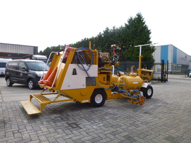 CLEANOSOL RL RL-Cold paint road marker - Máy nhựa đường: hình 2 CLEANOSOL RL RL-Cold paint road marker - Máy nhựa đường: hình 2
