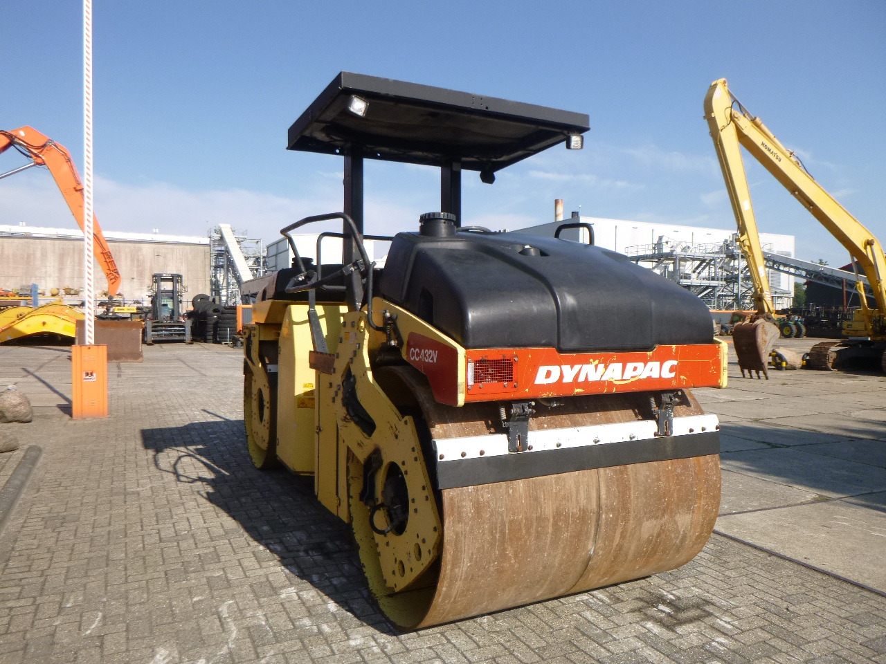 DYNAPAC CC432V - Máy lăn đường: hình 5 DYNAPAC CC432V - Máy lăn đường: hình 5