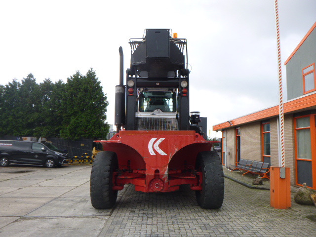 KALMAR RTD1523SL - Xe tiếp cận xếp chồng: hình 4 KALMAR RTD1523SL - Xe tiếp cận xếp chồng: hình 4