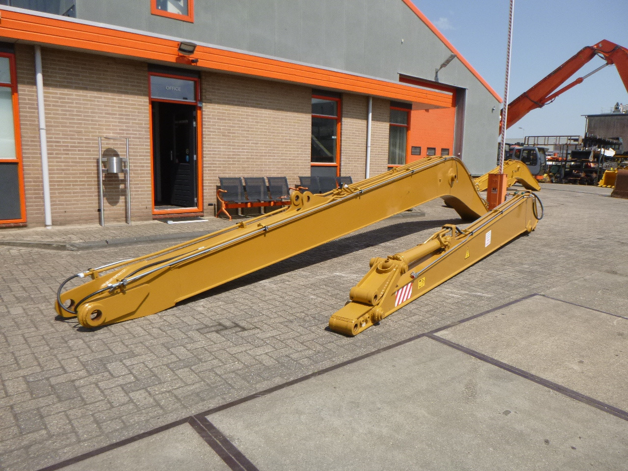 TL CAT 320DL/323DL Long reach - Boom cho Máy xúc bánh xích: hình 3 TL CAT 320DL/323DL Long reach - Boom cho Máy xúc bánh xích: hình 3