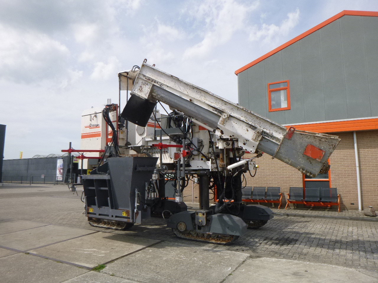WIRTGEN SP250 - Máy trải bê tông xi măng: hình 3 WIRTGEN SP250 - Máy trải bê tông xi măng: hình 3