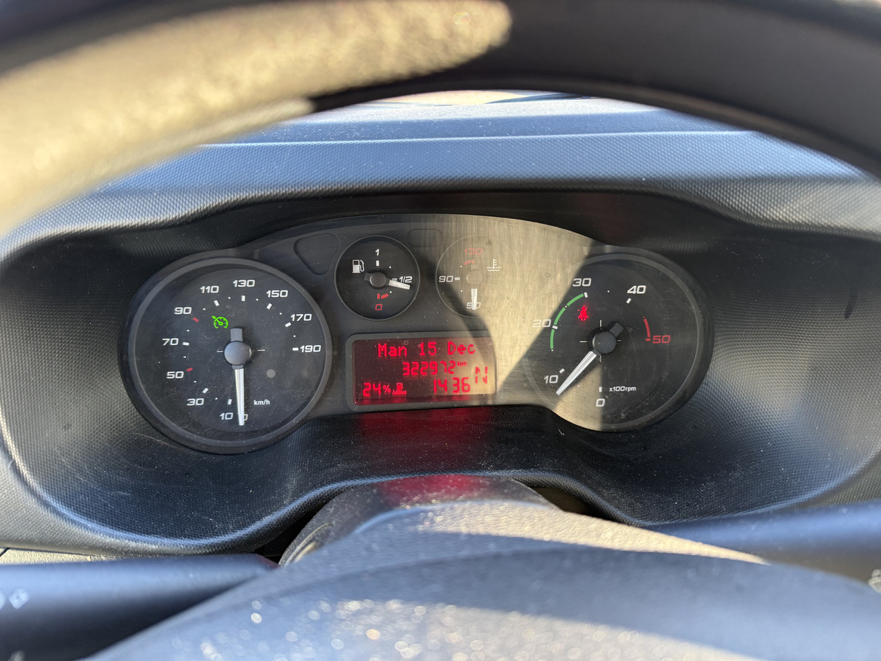 Iveco Daily 70C17 HMF 635 Kran bis 11 Meter - Xe tải thùng lửng/ Phẳng, Xe cẩu tự hành: hình 5 Iveco Daily 70C17 HMF 635 Kran bis 11 Meter - Xe tải thùng lửng/ Phẳng, Xe cẩu tự hành: hình 5