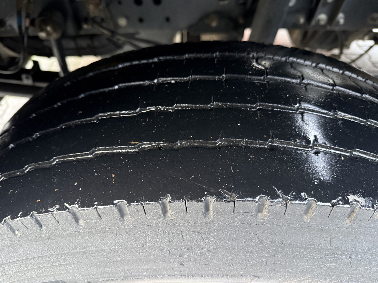 Iveco EuroCargo 80E22 Kran HMF 735 bis 15 Meter - Xe cẩu tự hành, Xe tải thùng lửng/ Phẳng: hình 3 Iveco EuroCargo 80E22 Kran HMF 735 bis 15 Meter - Xe cẩu tự hành, Xe tải thùng lửng/ Phẳng: hình 3