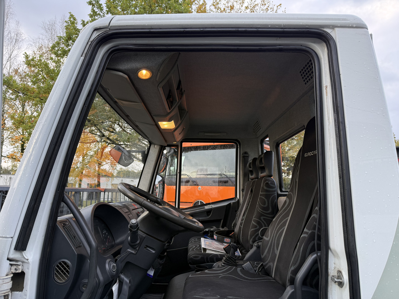 Iveco EuroCargo 80E22 Kran HMF 735 bis 15 Meter - Xe tải thùng lửng/ Phẳng, Xe cẩu tự hành: hình 5 Iveco EuroCargo 80E22 Kran HMF 735 bis 15 Meter - Xe tải thùng lửng/ Phẳng, Xe cẩu tự hành: hình 5
