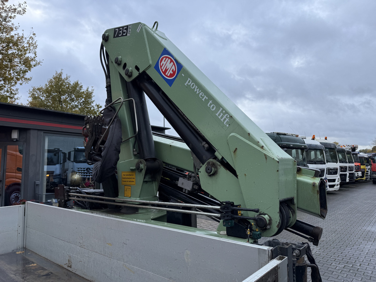 Iveco EuroCargo 80E22 Kran HMF 735 bis 15 Meter - Xe cẩu tự hành, Xe tải thùng lửng/ Phẳng: hình 4 Iveco EuroCargo 80E22 Kran HMF 735 bis 15 Meter - Xe cẩu tự hành, Xe tải thùng lửng/ Phẳng: hình 4