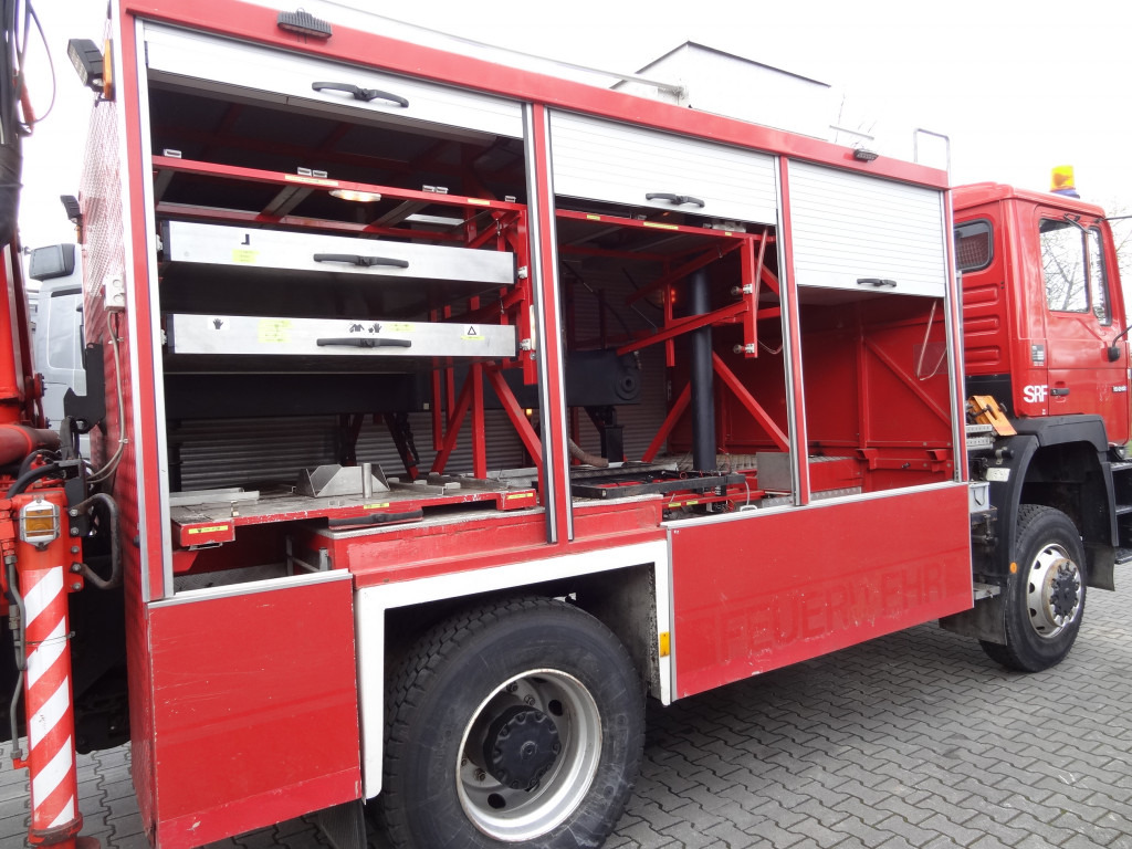 MAN F90 16.242 4X4 / Feuerwehr - Xe tải cứu hỏa: hình 2 MAN F90 16.242 4X4 / Feuerwehr - Xe tải cứu hỏa: hình 2