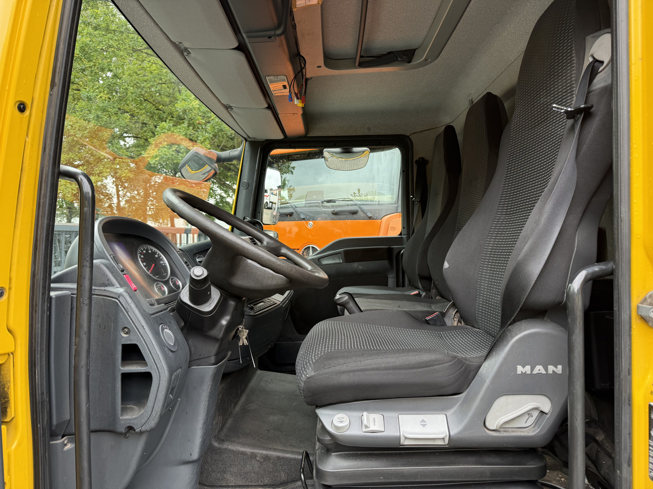 MAN TGL 8.180 BB - Xe tải thùng lửng/ Phẳng: hình 4 MAN TGL 8.180 BB - Xe tải thùng lửng/ Phẳng: hình 4