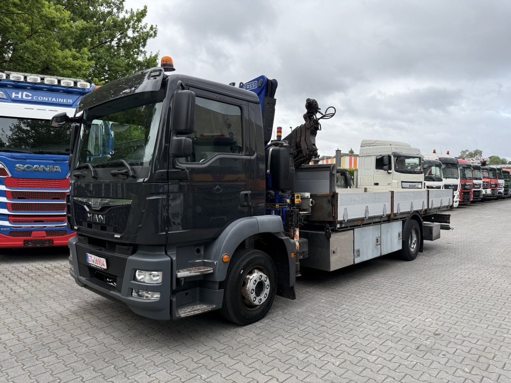 MAN TGM 15.250 Kran Fassi F150 - Xe tải thùng lửng/ Phẳng, Xe cẩu tự hành: hình 1 MAN TGM 15.250 Kran Fassi F150 - Xe tải thùng lửng/ Phẳng, Xe cẩu tự hành: hình 1