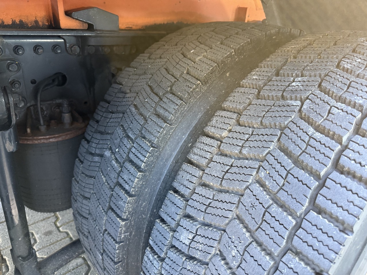 MAN TGS 28.400 6X4H-4 BL - Xe tải khung gầm, Xe cẩu tự hành: hình 5 MAN TGS 28.400 6X4H-4 BL - Xe tải khung gầm, Xe cẩu tự hành: hình 5