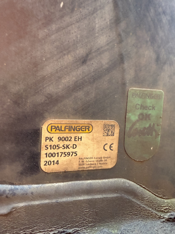 Mercedes-Benz Actros 1827 Kran Palfinger PK 9002 - Xe cẩu tự hành, Xe tải thùng mui bạt: hình 5 Mercedes-Benz Actros 1827 Kran Palfinger PK 9002 - Xe cẩu tự hành, Xe tải thùng mui bạt: hình 5