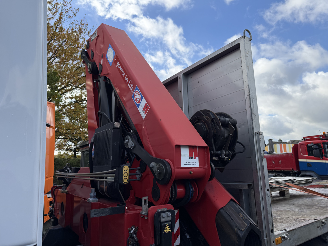 Mercedes-Benz Actros 2535 6X2 HMF 2420 bis 25 Meter - Xe cẩu tự hành, Xe tải thùng lửng/ Phẳng: hình 5 Mercedes-Benz Actros 2535 6X2 HMF 2420 bis 25 Meter - Xe cẩu tự hành, Xe tải thùng lửng/ Phẳng: hình 5