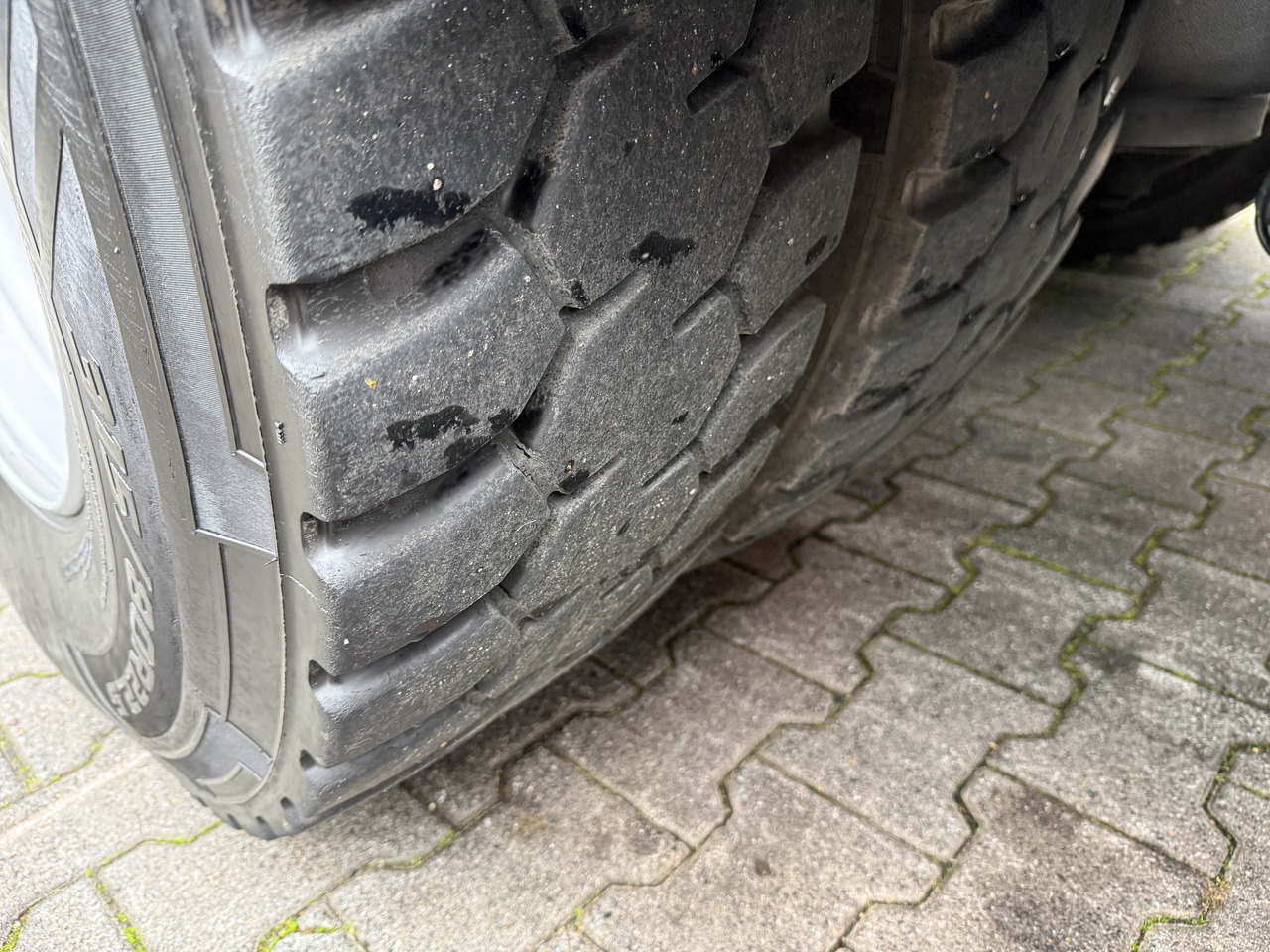 Mercedes-Benz Actros 2548 LS 6X2 Kran HMF 3220 bis 16 Meter - Xe cẩu tự hành, Xe đầu kéo: hình 4 Mercedes-Benz Actros 2548 LS 6X2 Kran HMF 3220 bis 16 Meter - Xe cẩu tự hành, Xe đầu kéo: hình 4