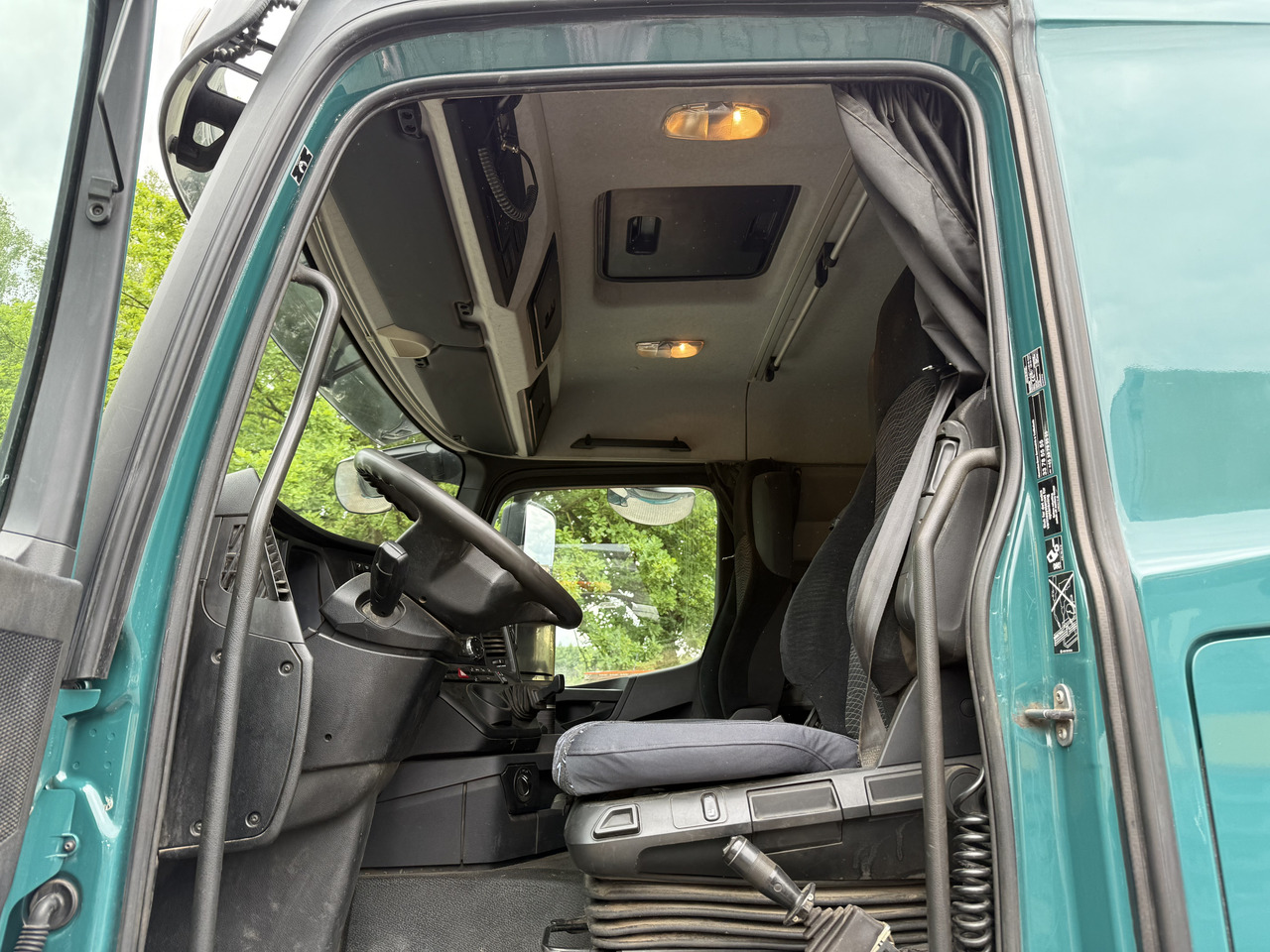 Mercedes-Benz Arocs 3251 8X4 Haken mit Kran HMF 2620 K5 - Xe tải nâng móc, Xe cẩu tự hành: hình 3 Mercedes-Benz Arocs 3251 8X4 Haken mit Kran HMF 2620 K5 - Xe tải nâng móc, Xe cẩu tự hành: hình 3