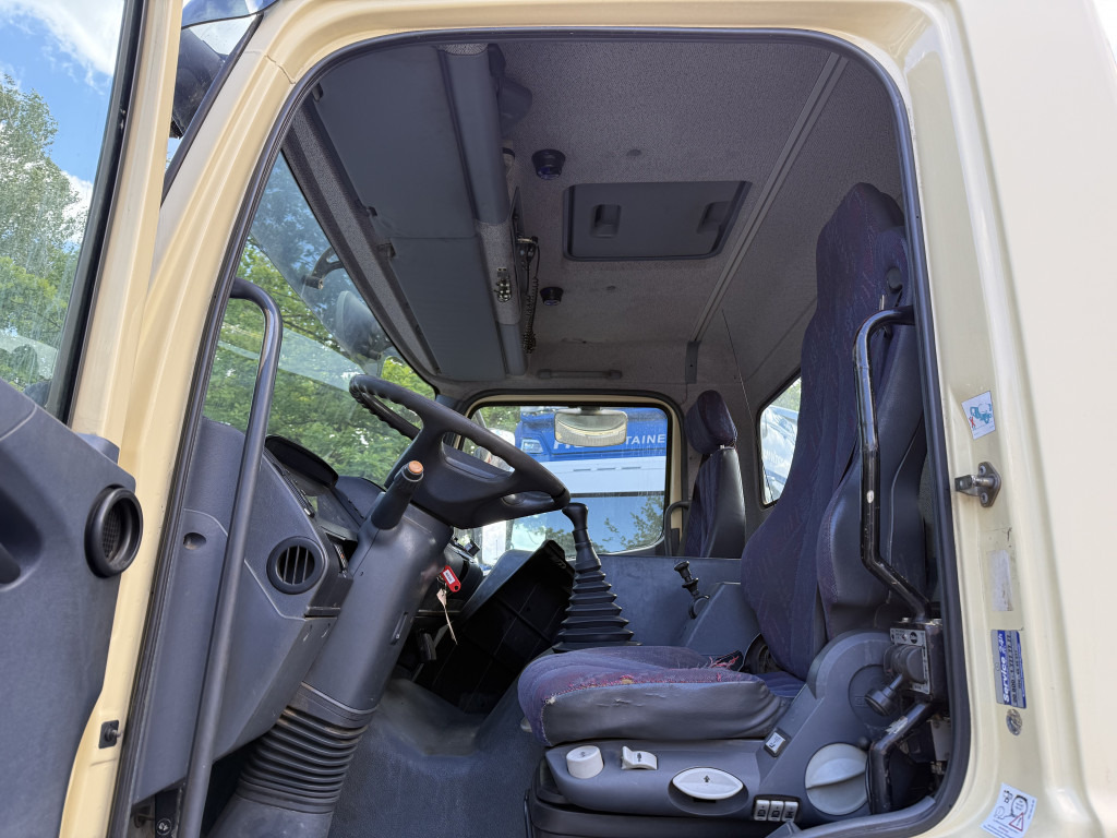 Mercedes-Benz Atego 1823 AK 4X4 Kipper Kran Palfinger PK10000 - Xe cẩu tự hành, Xe ben: hình 4 Mercedes-Benz Atego 1823 AK 4X4 Kipper Kran Palfinger PK10000 - Xe cẩu tự hành, Xe ben: hình 4