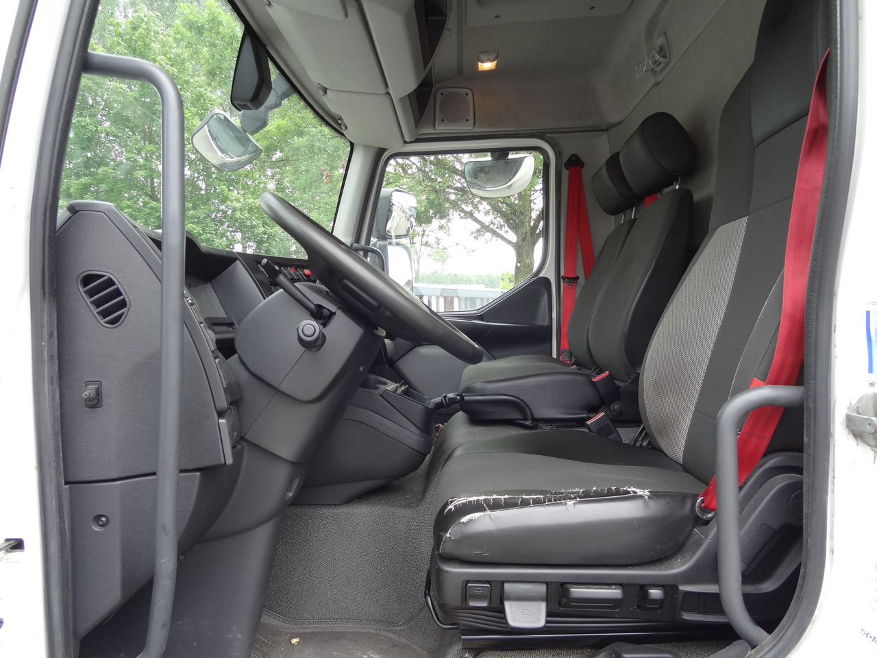 Renault D10.210 7m Koffer - Xe tải hộp: hình 5 Renault D10.210 7m Koffer - Xe tải hộp: hình 5