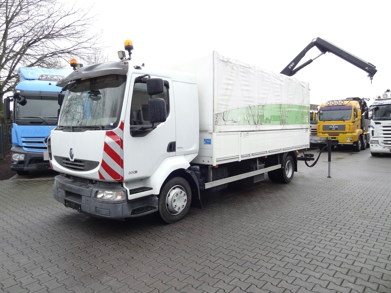 Renault Midlum 300.12 Fassi F80 - Xe tải thùng lửng/ Phẳng, Xe cẩu tự hành: hình 1 Renault Midlum 300.12 Fassi F80 - Xe tải thùng lửng/ Phẳng, Xe cẩu tự hành: hình 1