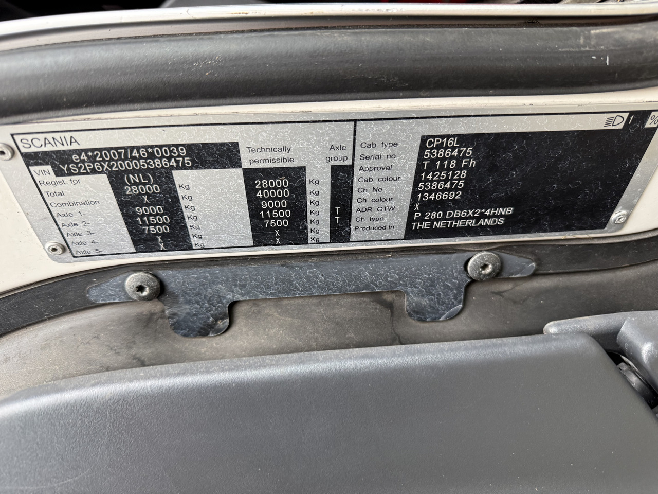 Scania P280 6X2*4 - Xe tải khung gầm: hình 4 Scania P280 6X2*4 - Xe tải khung gầm: hình 4