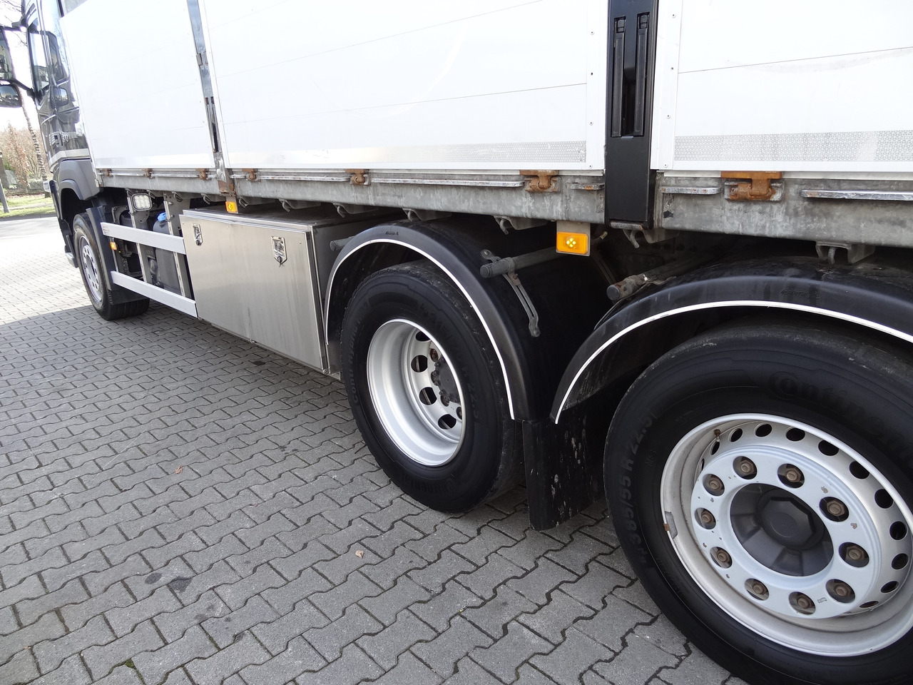 Volvo FM370 6X2*4 Kennis K14 Kran - Xe cẩu tự hành, Xe tải thùng lửng/ Phẳng: hình 3 Volvo FM370 6X2*4 Kennis K14 Kran - Xe cẩu tự hành, Xe tải thùng lửng/ Phẳng: hình 3