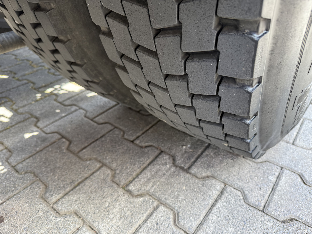 MAN TGA 18.430 Kran Palfinger 16502 Jib 26.5 Meter - Xe đầu kéo: hình 4 MAN TGA 18.430 Kran Palfinger 16502 Jib 26.5 Meter - Xe đầu kéo: hình 4