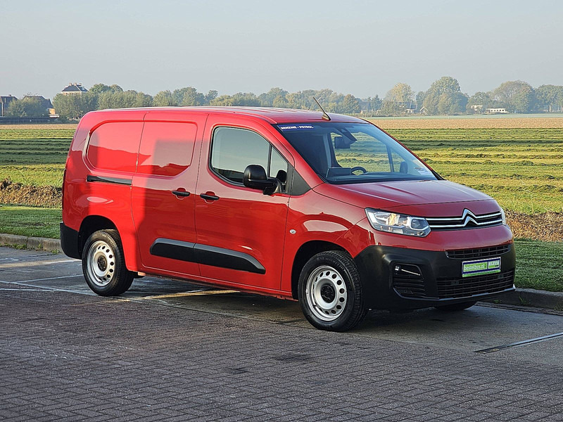 Citroën Berlingo 1.4 XL 130 AUT. 34 dkm. - Xe tải nhỏ thùng kín: hình 5 Citroën Berlingo 1.4 XL 130 AUT. 34 dkm. - Xe tải nhỏ thùng kín: hình 5